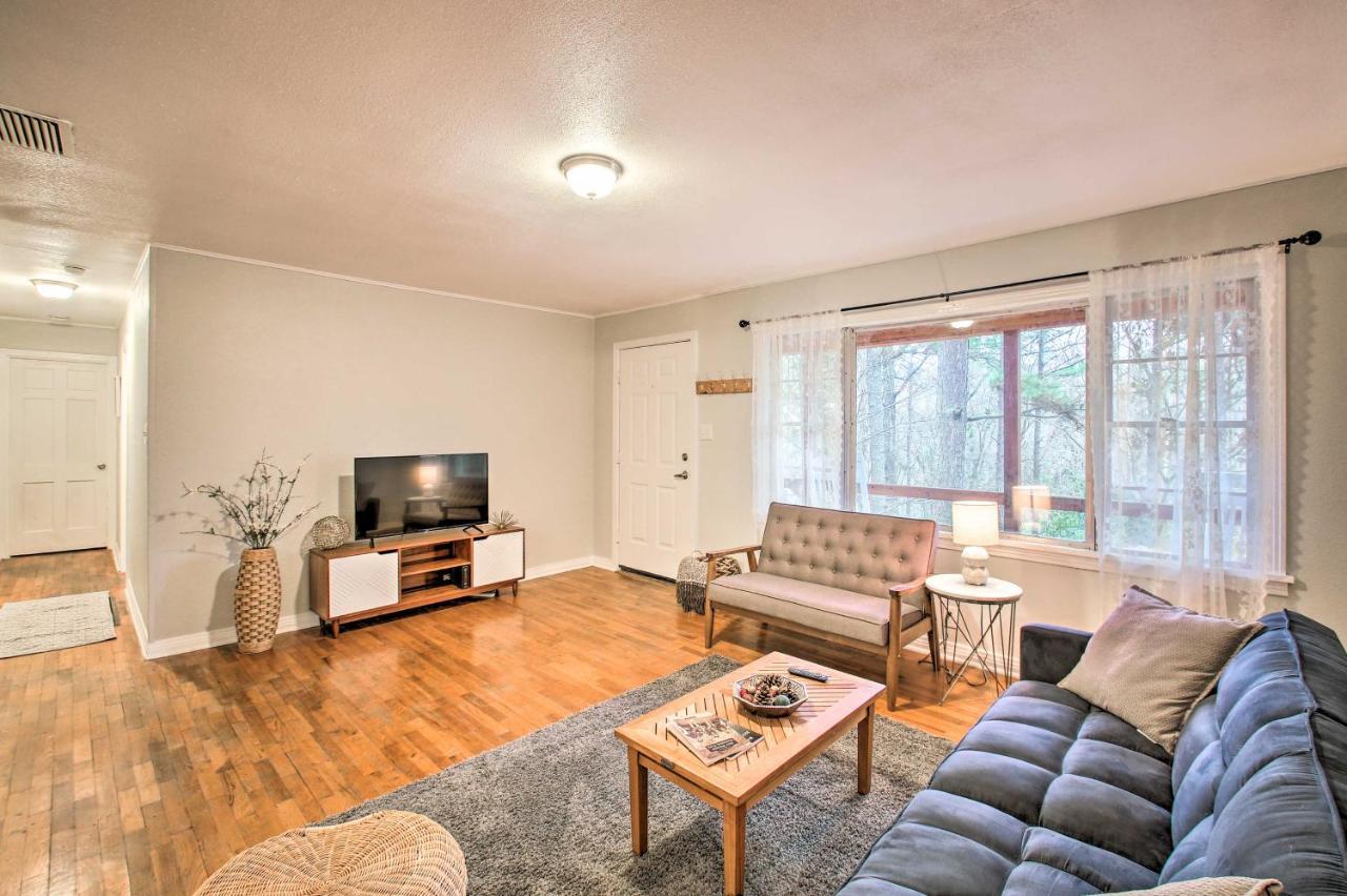 Centrally Located Hot Springs Home With Deck! المظهر الخارجي الصورة