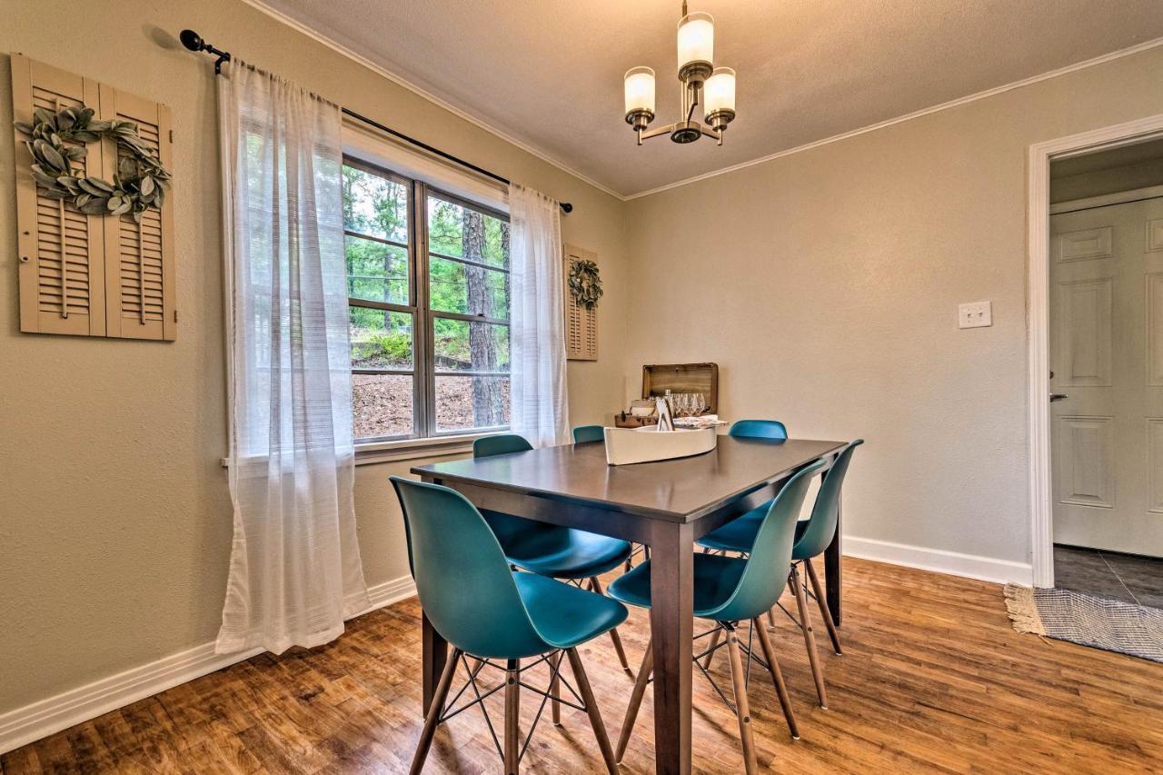 Centrally Located Hot Springs Home With Deck! المظهر الخارجي الصورة
