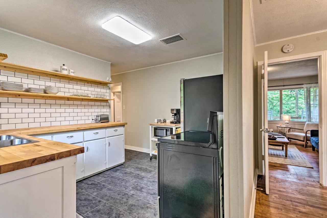 Centrally Located Hot Springs Home With Deck! المظهر الخارجي الصورة