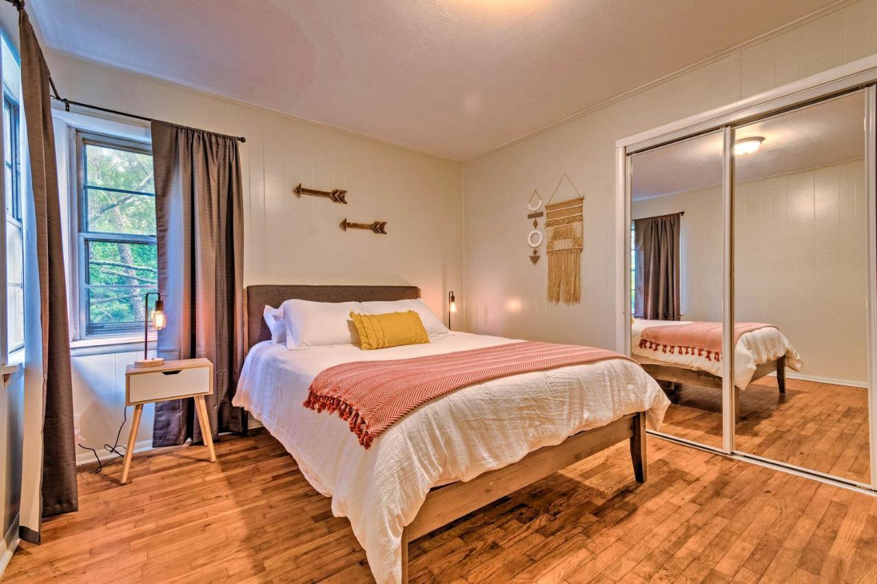Centrally Located Hot Springs Home With Deck! المظهر الخارجي الصورة