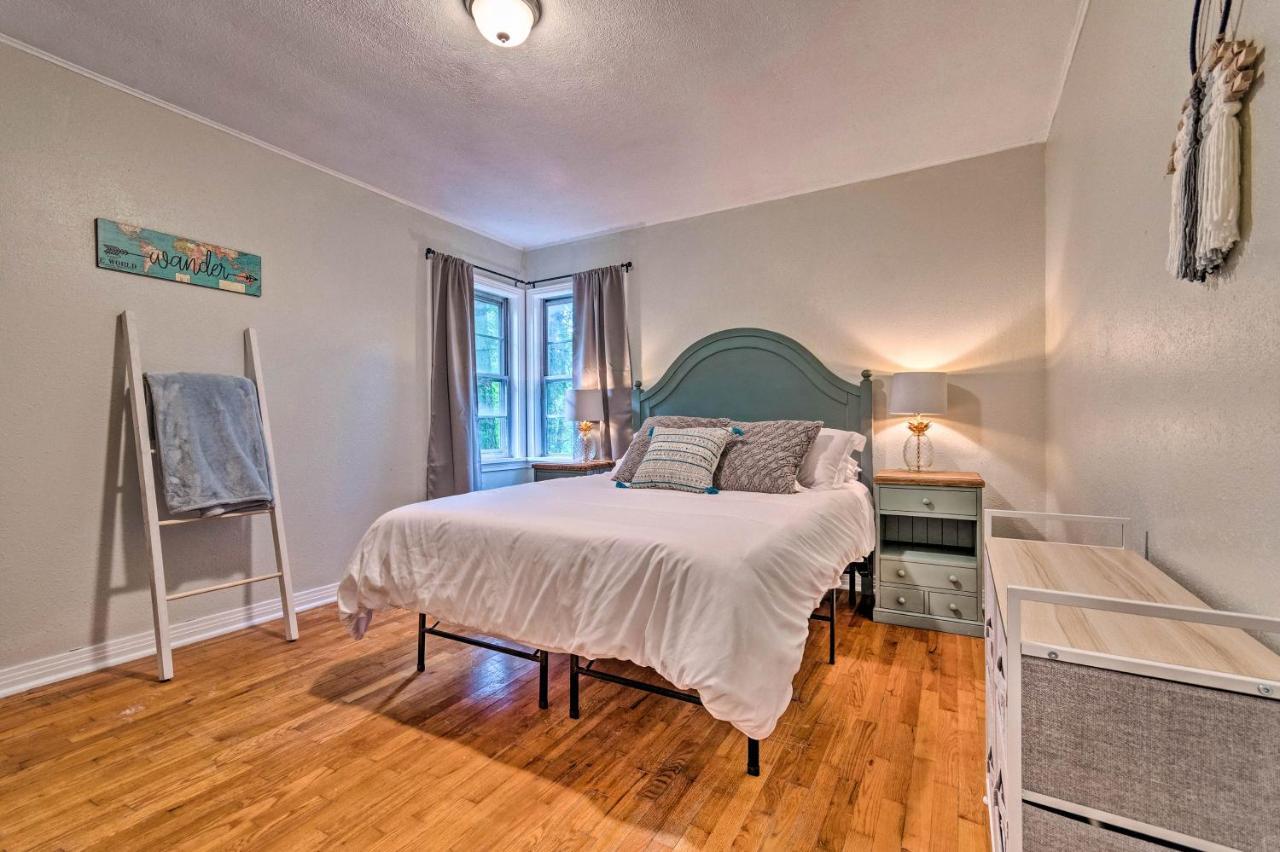 Centrally Located Hot Springs Home With Deck! المظهر الخارجي الصورة